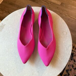 Rothy’s The Point in Dragonfruit Pink